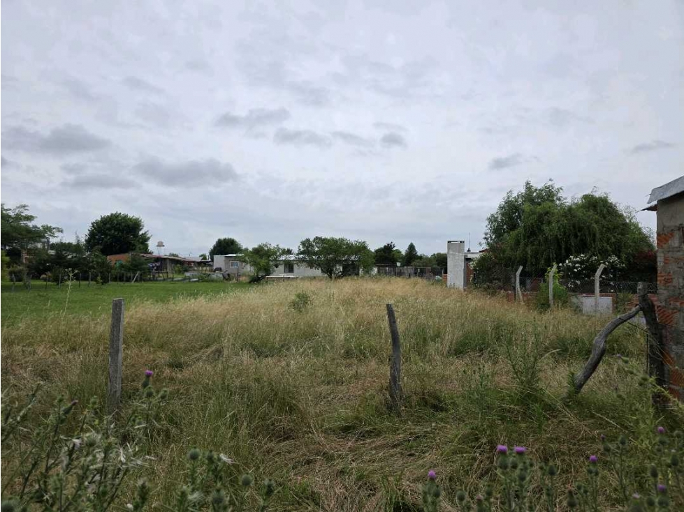 Vendo Casa en Terreno de 800 m2 en Colonia Elia, Entre Ríos. — foto 3