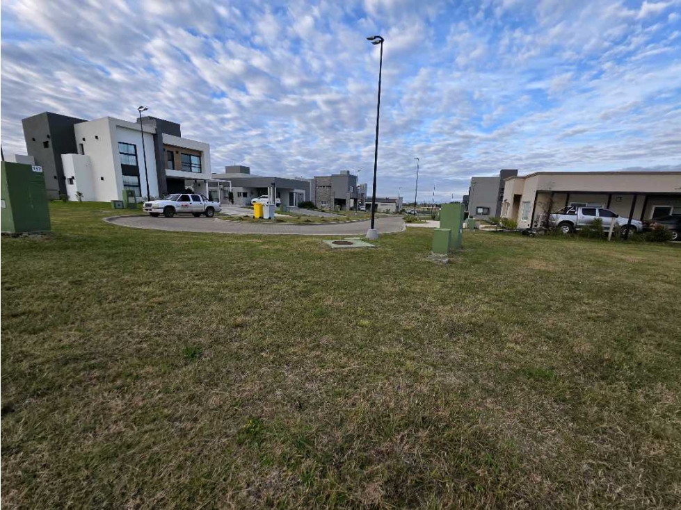 Vendo Terreno de 842 m2 en Las Acacias Concepción del Uruguay E R - 5
