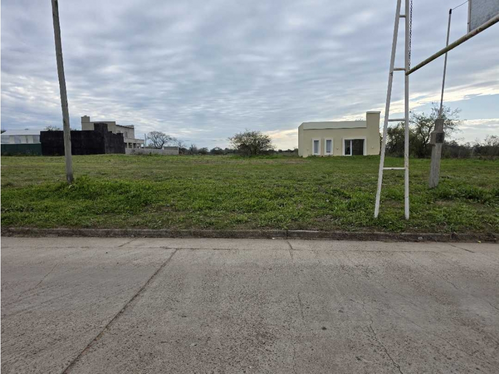 Vendo Terreno de 425 m2 Caseros, Entre Ríos. - 1