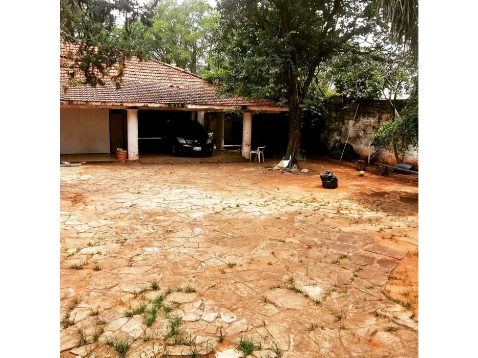 Terreno en venta: Excelente ubicación y alto potencial para desarrollo - 3