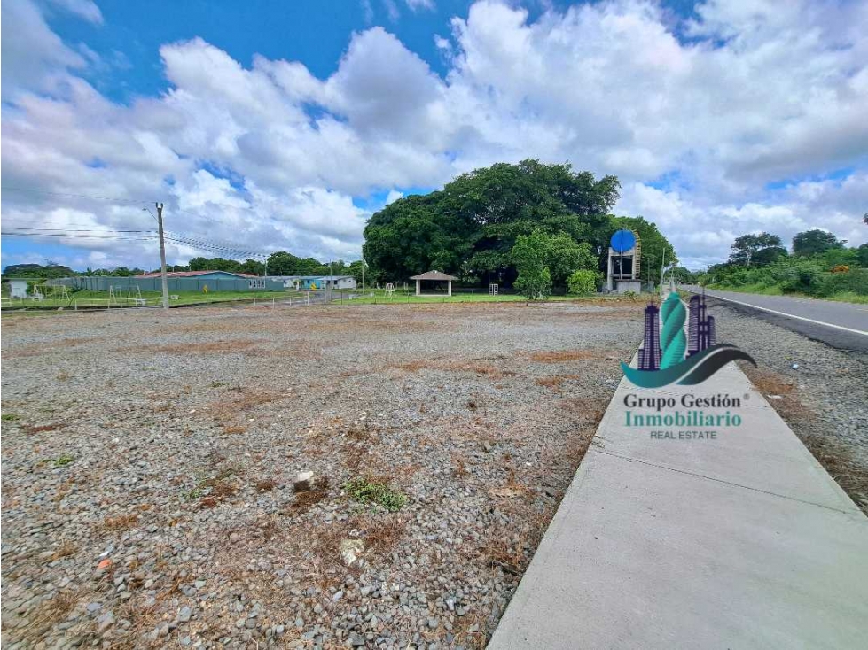 VENDO UN LOTE COMERCIAL.DE 1356MTS TIJERAS - 2