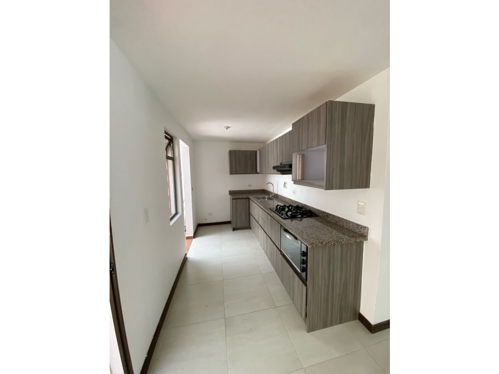 VENDO Y ARRIENDO HERMOSA CASA UBICADA EN LA CEJA ANTIOQUIA