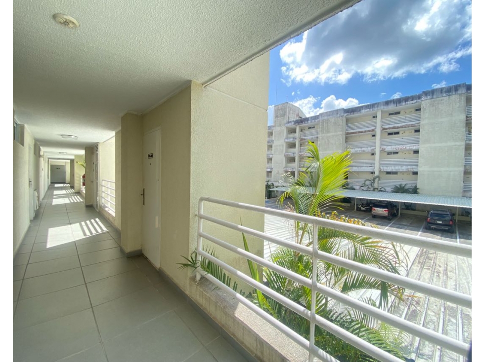 VENDO/ALQUILO APTO 75m2 - VÍA CENTENARIO - PH ALTAMIRA GARDENS — foto 2