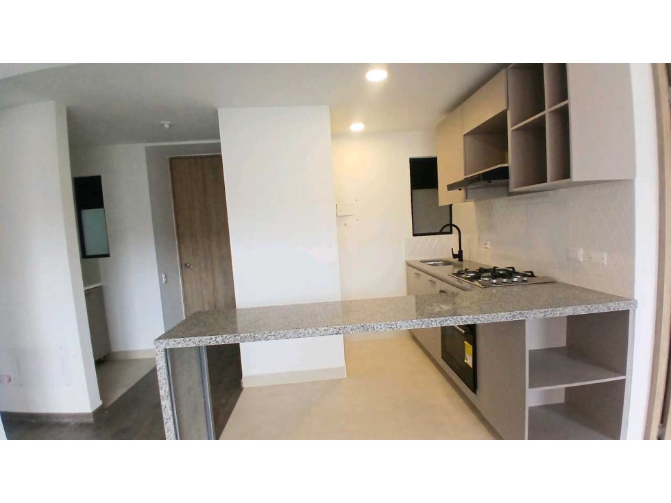 VENDO APARTAMENTO SEGUNDO PISO EN MILLA DE ORO — foto 2