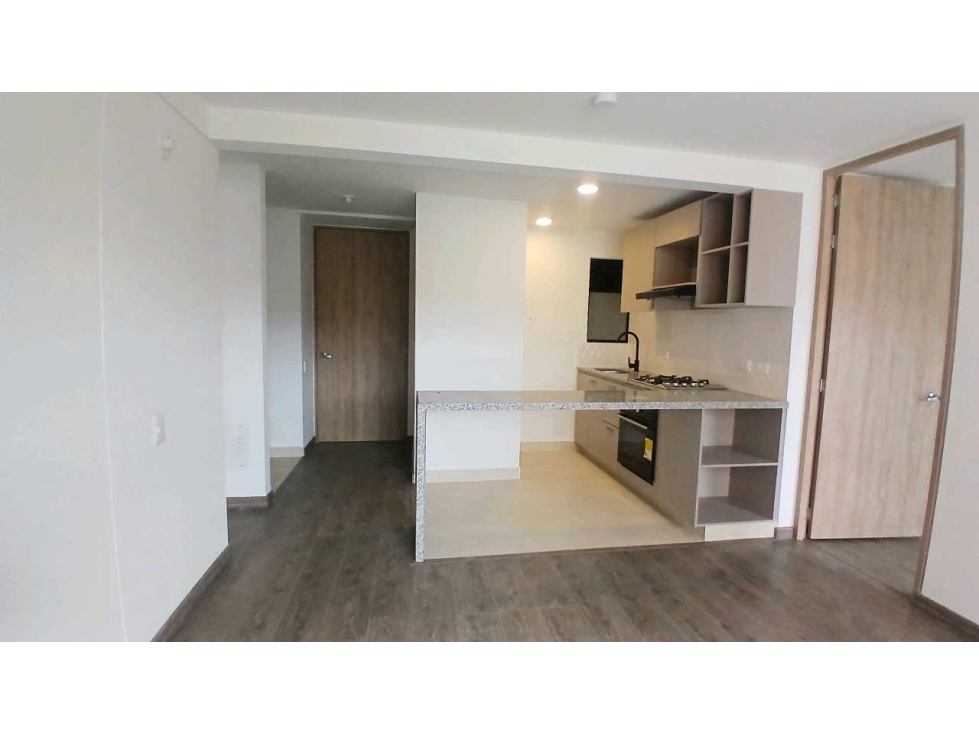 VENDO APARTAMENTO SEGUNDO PISO EN MILLA DE ORO — foto 4