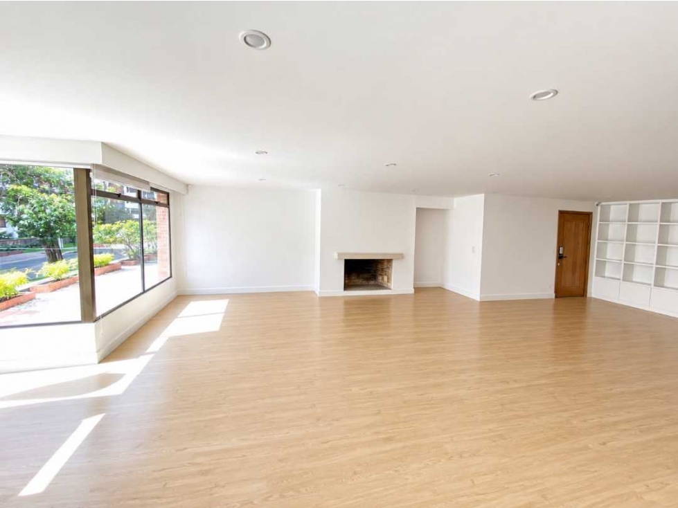 VENDO.APTO. TOTALMENTE REMODELADO EN.SANTA BARBARA. 3 HAB TERRAZA vm — foto 2
