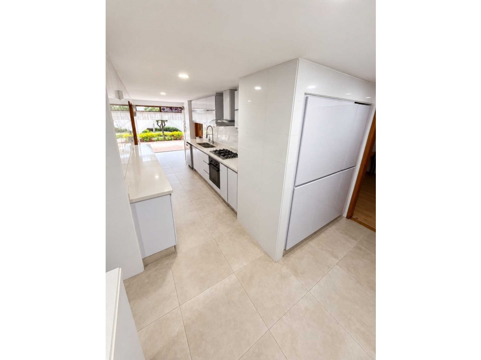 VENDO.APTO. TOTALMENTE REMODELADO EN.SANTA BARBARA. 3 HAB TERRAZA vm — foto 4
