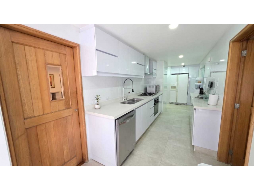VENDO.APTO. TOTALMENTE REMODELADO EN.SANTA BARBARA. 3 HAB TERRAZA vm — foto 5