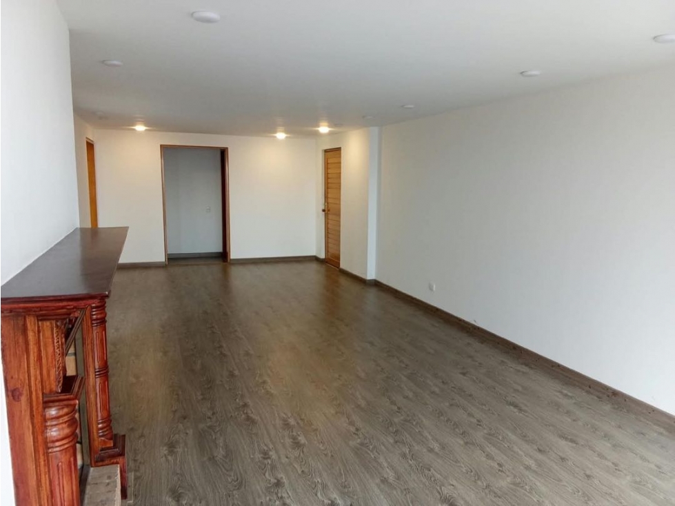 Vendo apto Chapinero alto + 245 m2 (75 m2 terraza) + vista + 4 hab