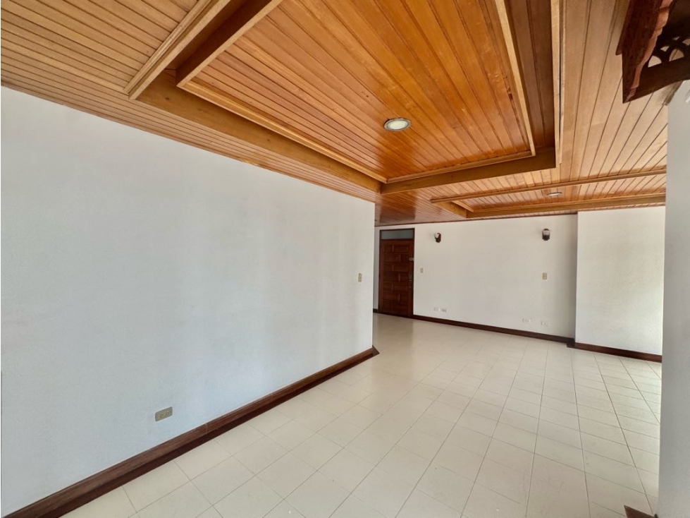 Vendo/Arriendo Apto 140m² 3 Hab + Servicio + Estudio y Parqueadero — foto 5