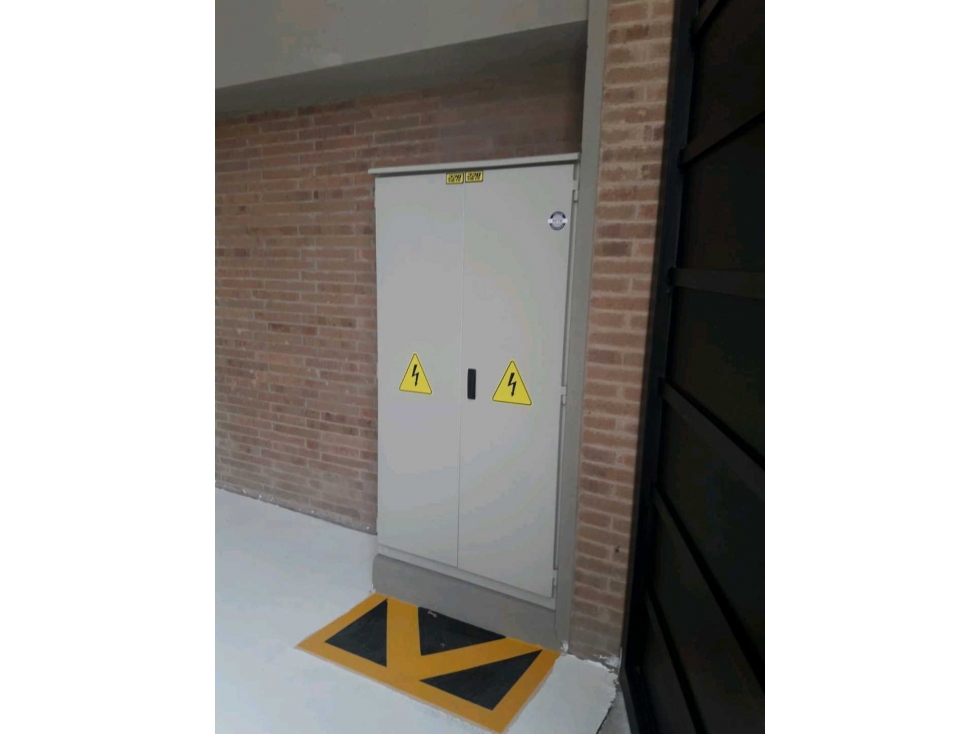 VENDO-ARRIENDO BODEGA SIBERIA CALLE 80 - 5