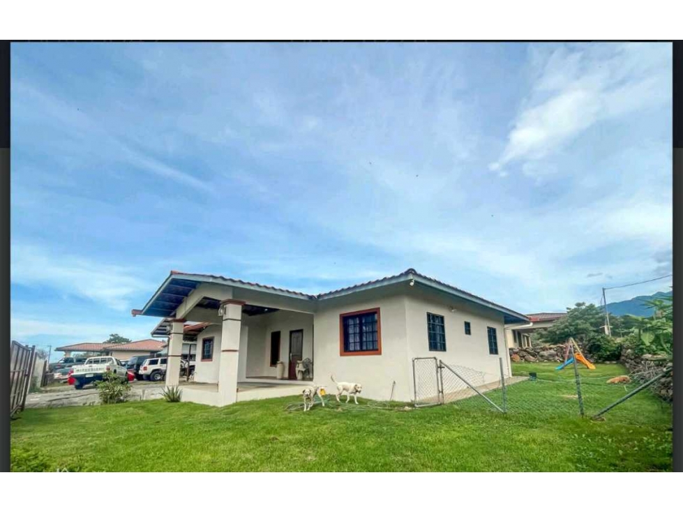 VENDO.CASA 3HAB EN.ALTO.BOQUETE - 1