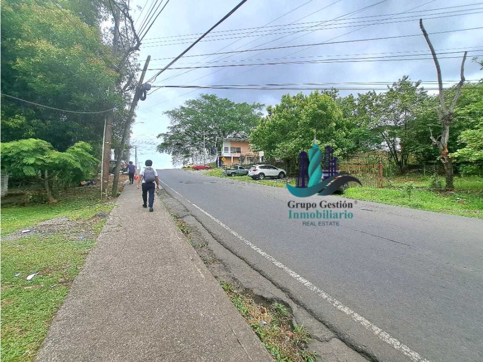 ALQUILO CASA COMERCIAL VIA COLEGIO.FOX FRENTE PLAZA COMERCIAL — foto 5