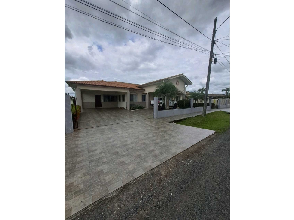 VENDO.CASA EN LA.FONTANA