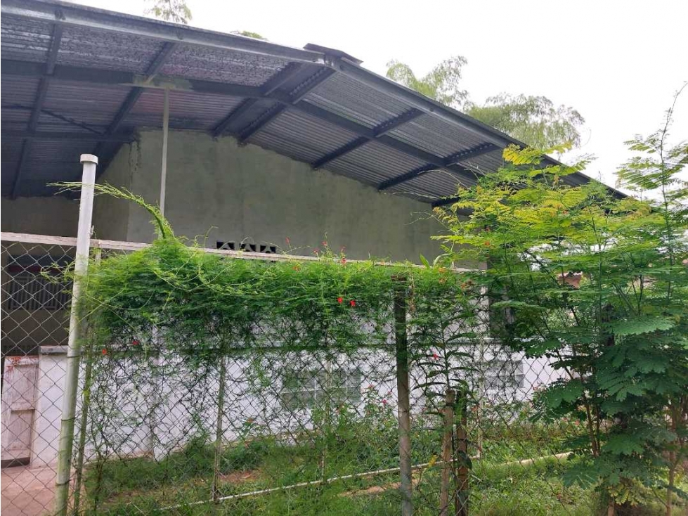 VENDO.CASA EN.SANTA MARTA 700 M2 - 5