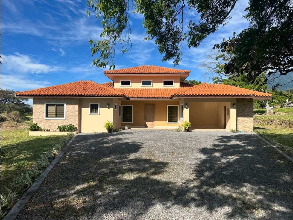 VENDO.CASA RESIDENCIAL ALTO BOQUETE
