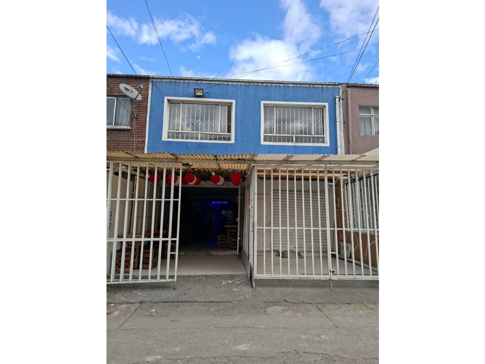 VENDO.CASA SOBRE LA VIA PRINCIPAL DE BOMBEROS KENNEDY BOGOTA — foto 4