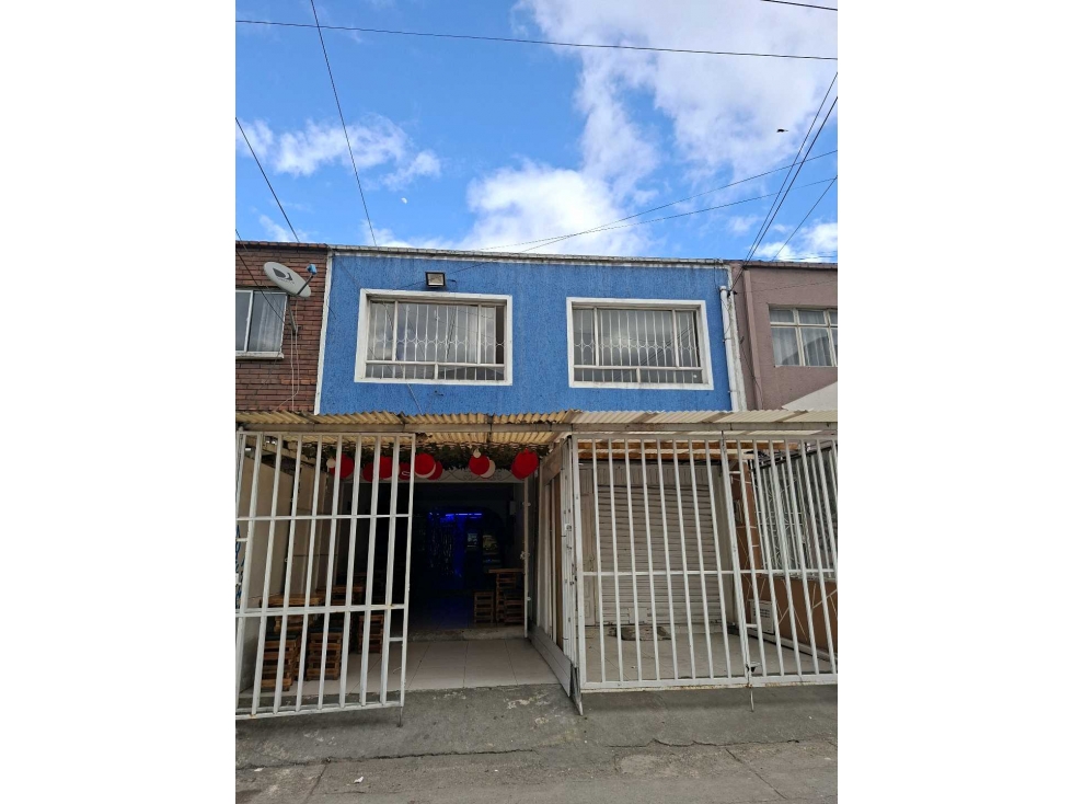 VENDO.CASA SOBRE LA VIA PRINCIPAL DE BOMBEROS KENNEDY BOGOTA — foto 2