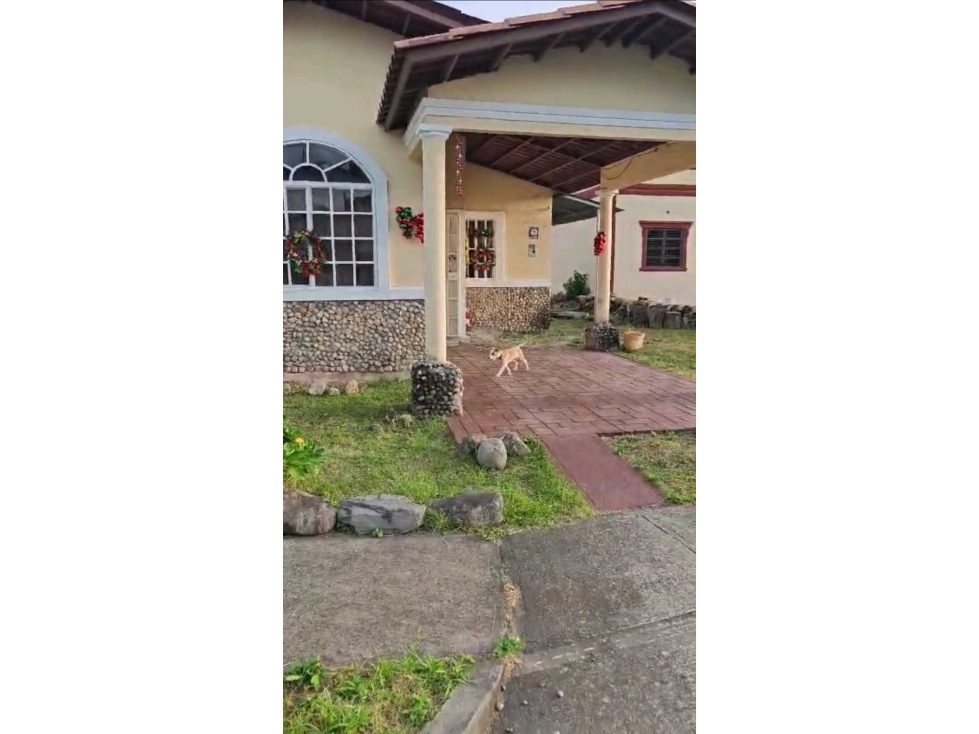 VENDO.CASA.DE SEGUNDA EN.ALTO.BOQUETE - 4