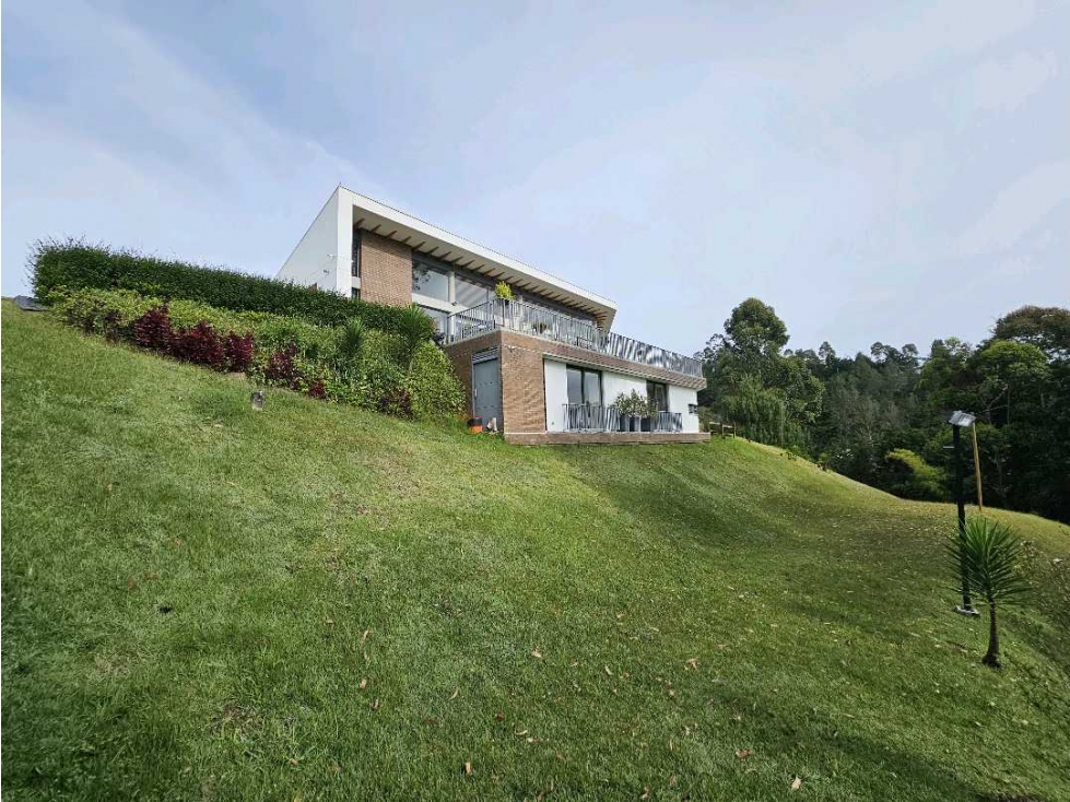 VENDO/CASA/LLANOGRANDE