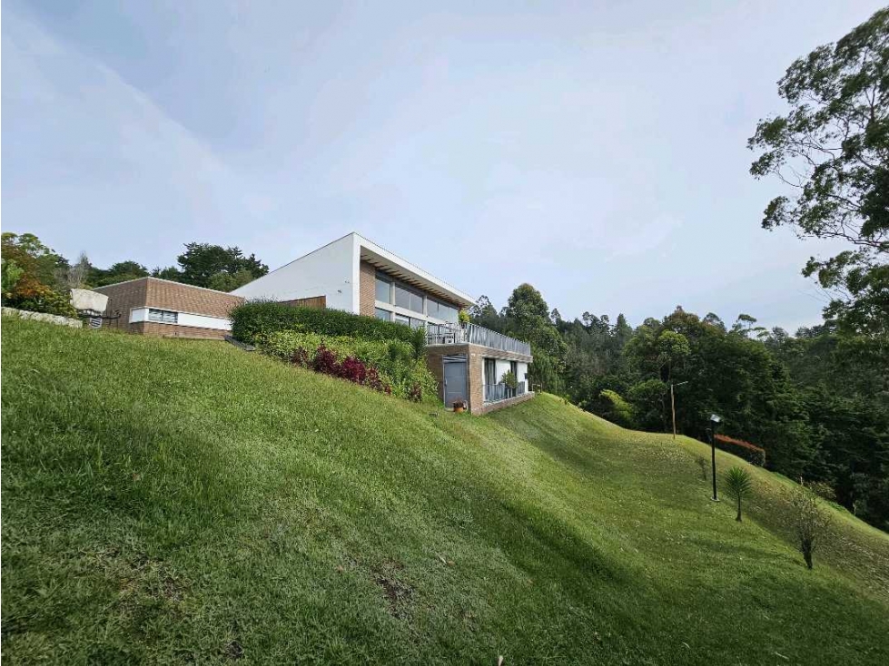 VENDO/CASA/LLANOGRANDE — foto 2