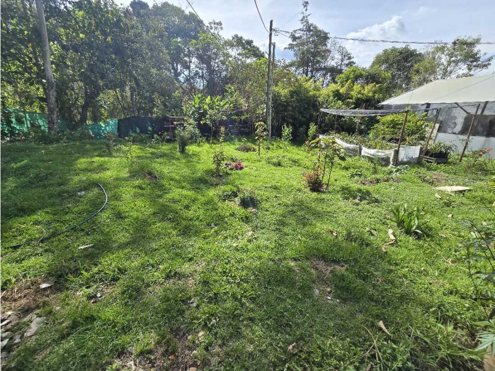Vendo Lotes en Santa Elena con y sin.casa - 1