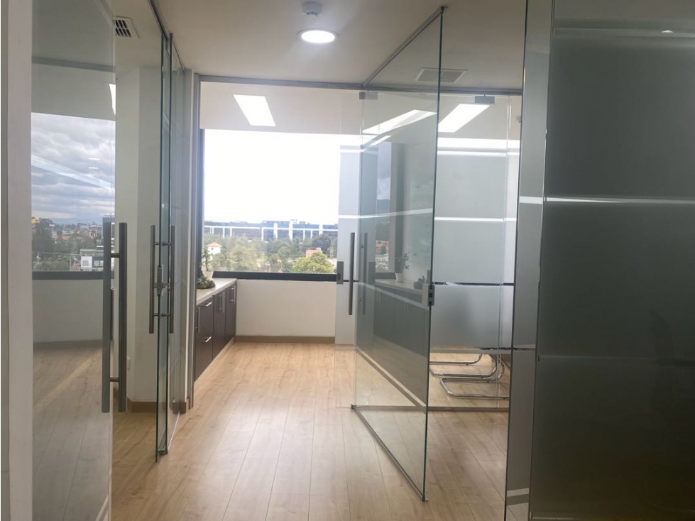 Vendo OFICINA en NOU Cajicá. AMOBLADA 57Mtrs. $600Mlls-YG — foto 3
