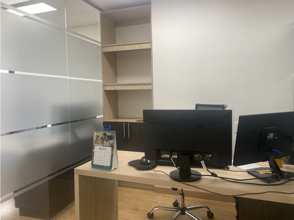 Vendo OFICINA en NOU Cajicá. AMOBLADA 57Mtrs. $600Mlls-YG — foto 4