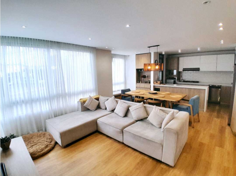 Vendo/Permuto Apto. 180 m2 + 77 Puente Largo 4 habs.piso 2 exterior