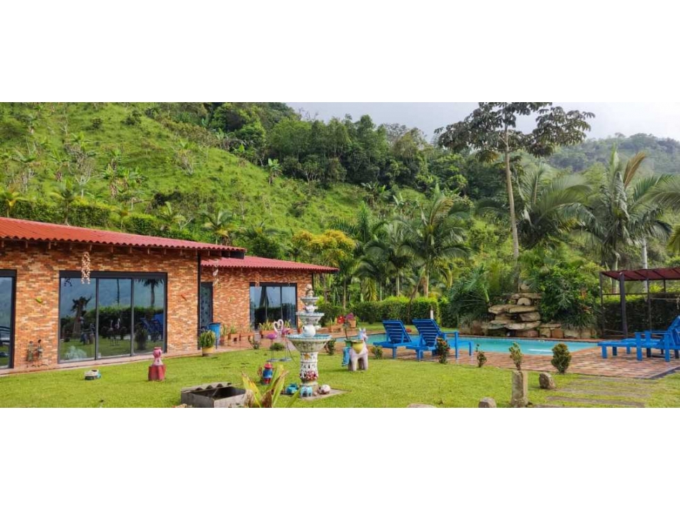 VENPERMUTO FINCA en La Vega, 3 fanegadas- 3 casas. YG - 6