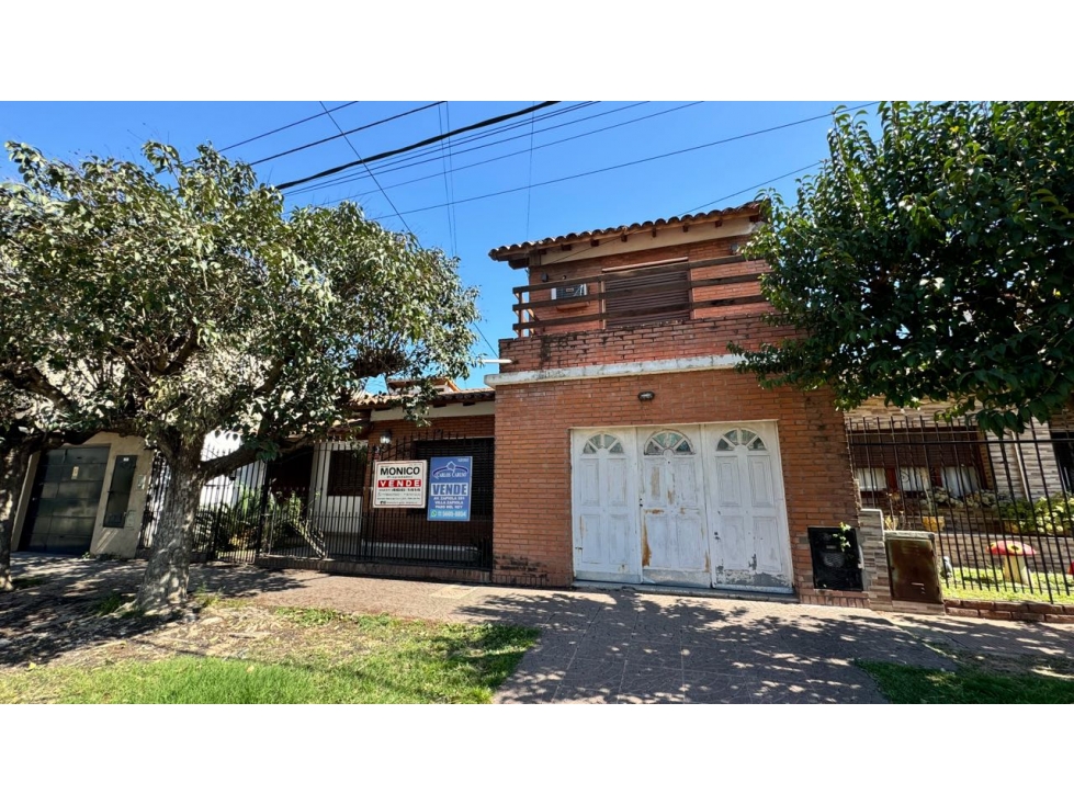 Venta casa 4 AMB paso del rey ACH