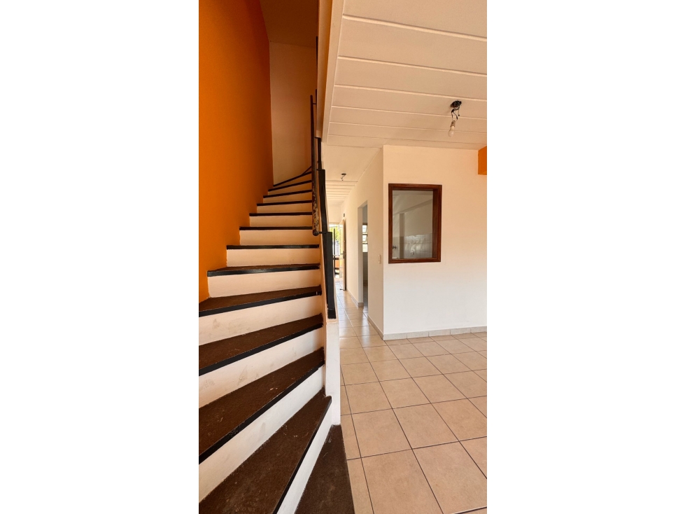Venta dúplex en complejo hogar obrero Paso Del Rey — foto 5