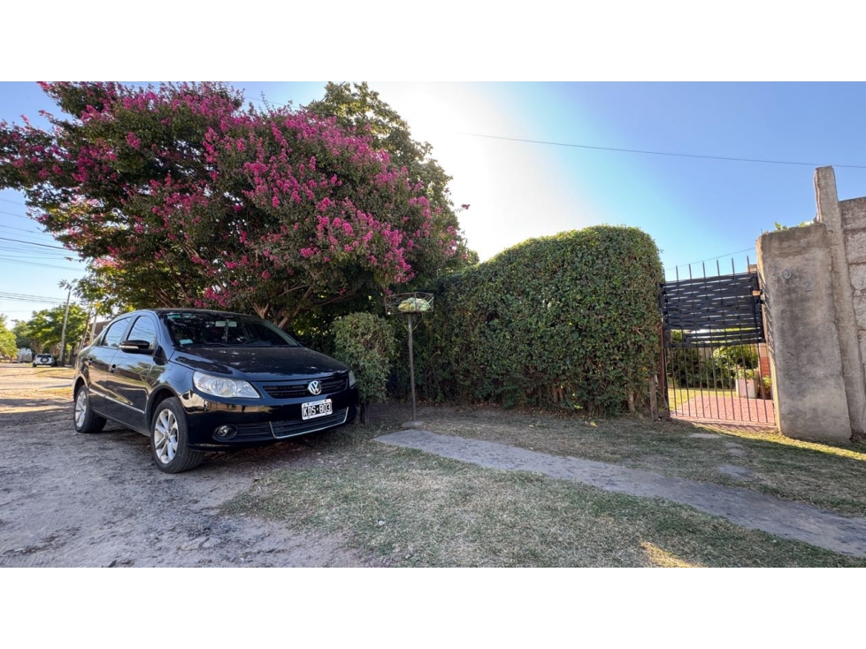 Venta casa 4 AMB a mts del colegio renacimiento PASO DEL REY - 2