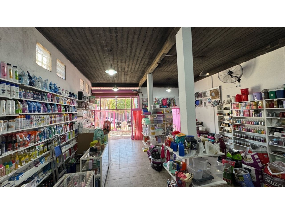 Venta local comercial+ 2 deptos 2 AMB - Merlo - 4