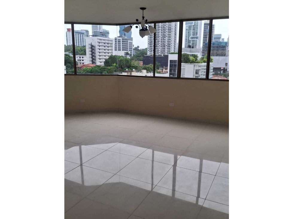 Venta 183 m² | 3 Recámaras y 2 Parking | PH Tower One Marbella — foto 2