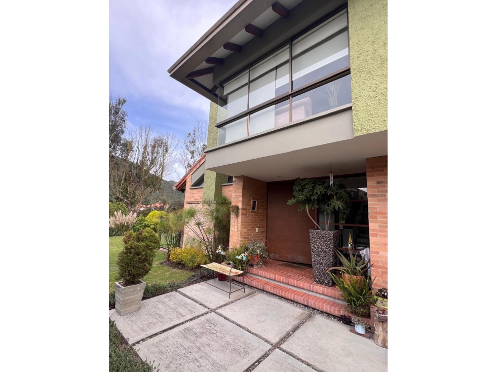 Venta 195mts. Macadamia, La Calera, 3 habs, pérgola, estudio, estar. — foto 2