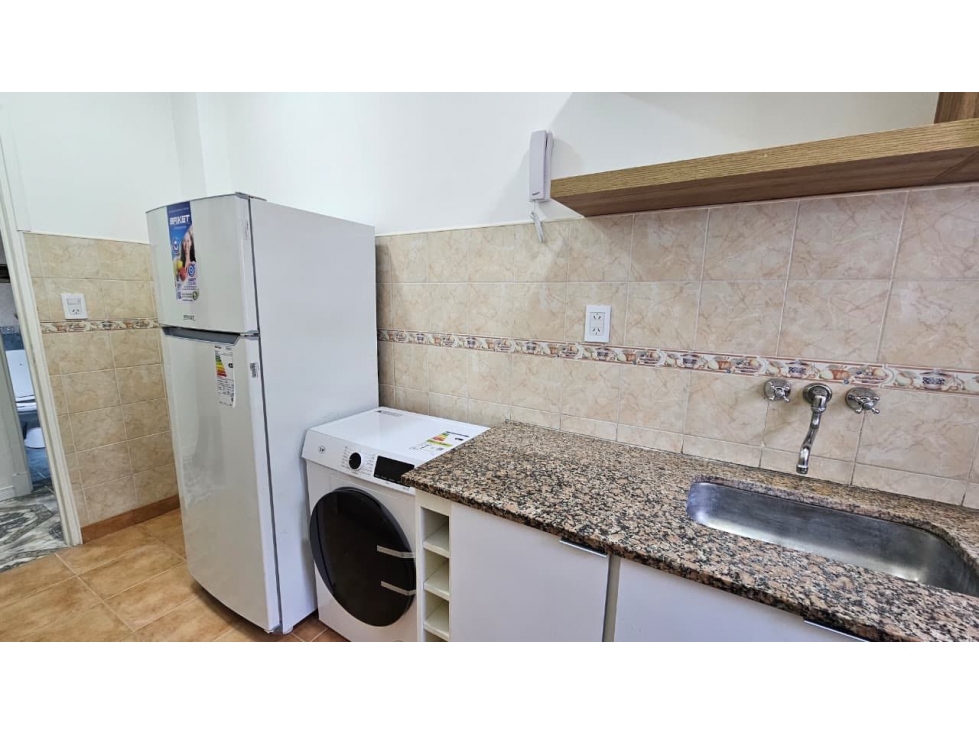 VENTA 1 AMBIENTE RECICLADO, ZONA PLAZA COLON - 4