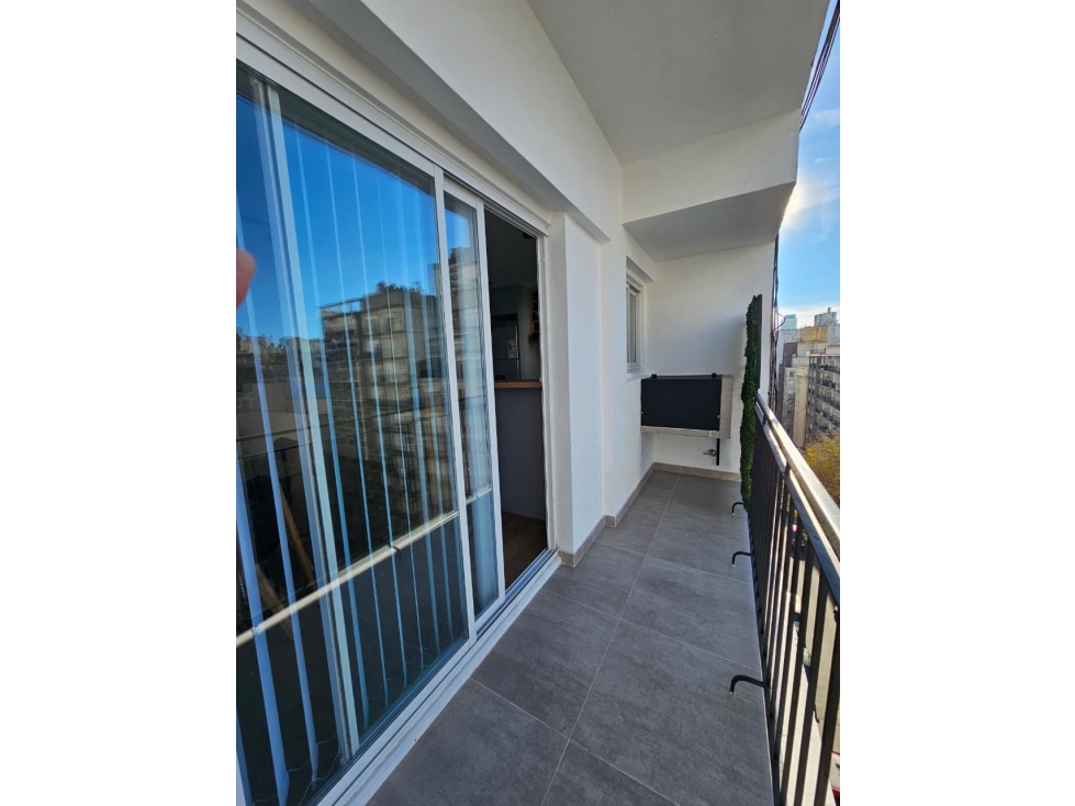 VENTA 2 AMBIENTES RECICLADO CON BALCON Y PARRILLA - 1