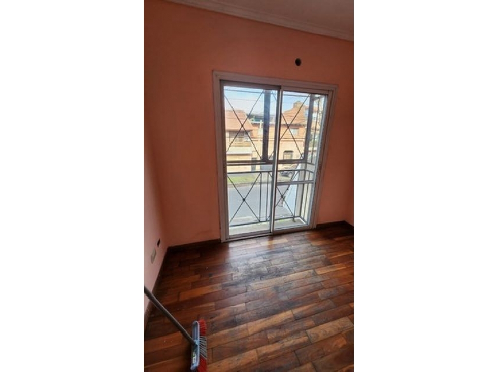 VENTA 3 AMBIENTES CON COCHERA DOBLE EN LANUS OESTE - 5