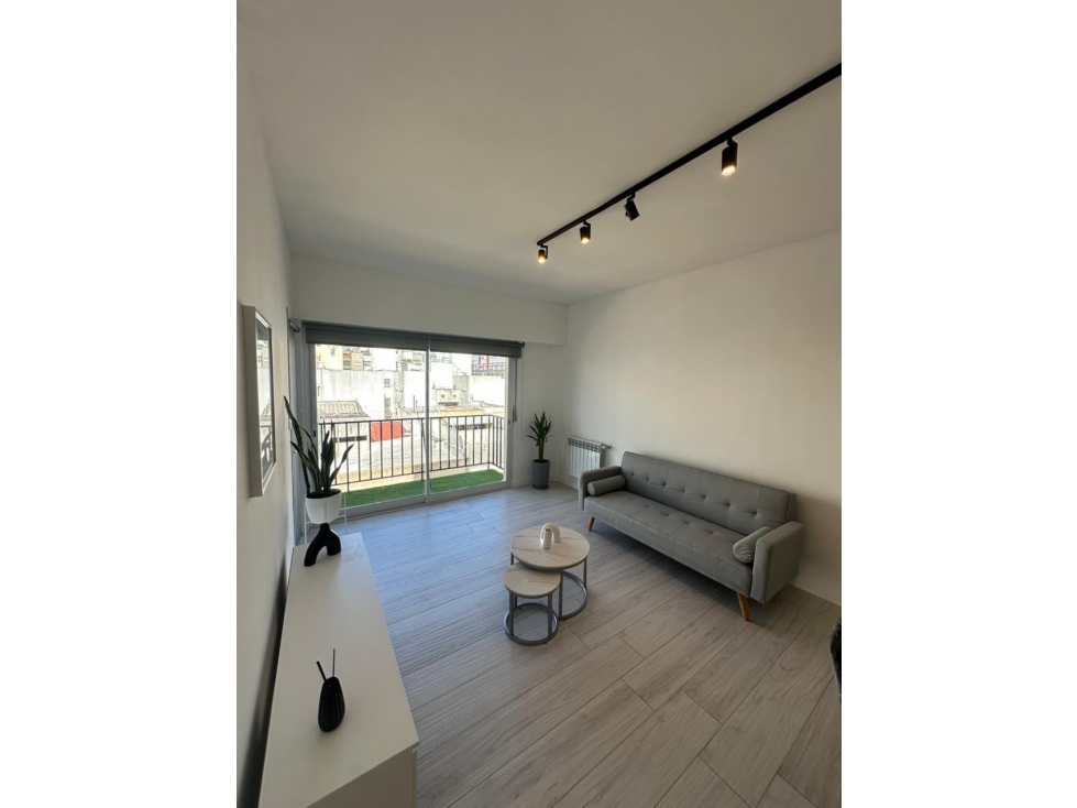 Venta 4 ambientes externo. balcon terraza. Zona La Perla - 2