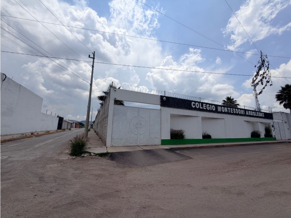 Venta Terreno de 9,948 m² frente a Walmart Zona Plateada — foto 2