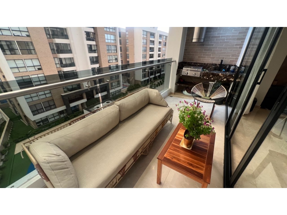 Venta a puerta cerrada - Apartamento de 160m2 en Lago Alto — foto 4