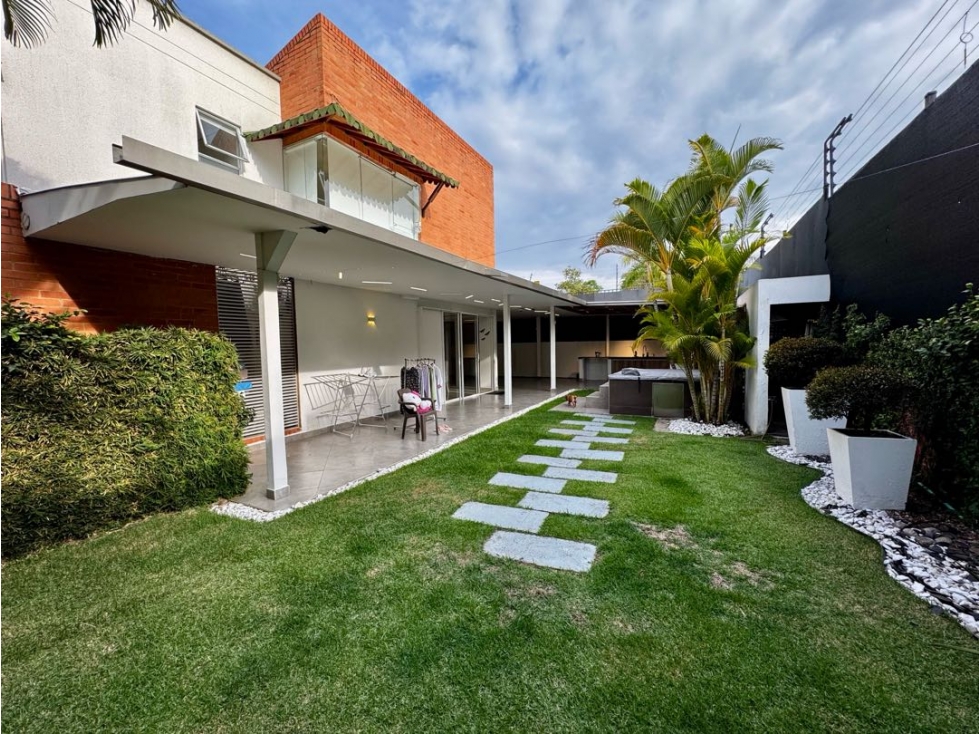 Venta de Casa en condominio campestre en Pance