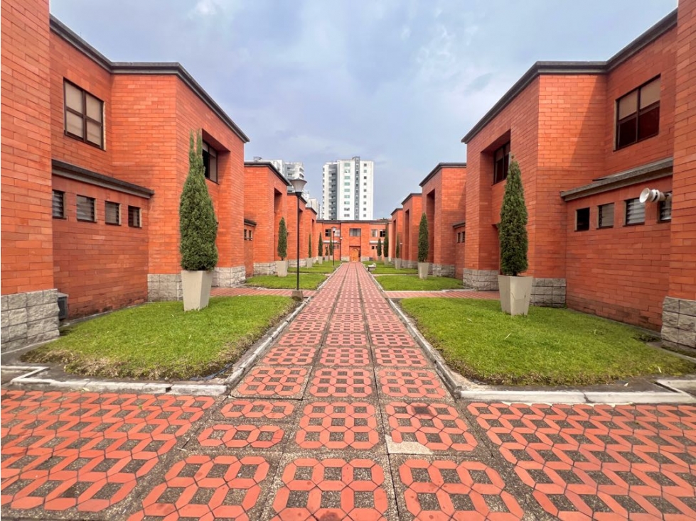 VENTA AMPLIA CASA ESQUINERA CONJUNTO CERRADO PINARES PEREIRA — foto 2