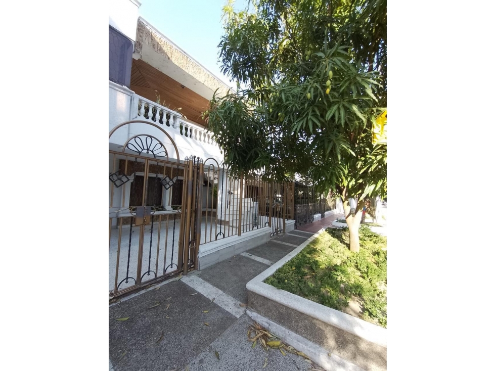 VENTA AMPLIO APTO SEGUNDO PISO EN LOS ANDES BARRANQUILLA