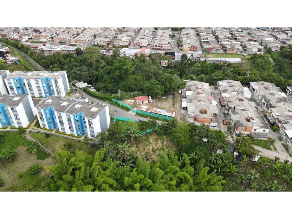 VENTA AMPLIO LOTE URBANO AL SUR DE ARMENIA