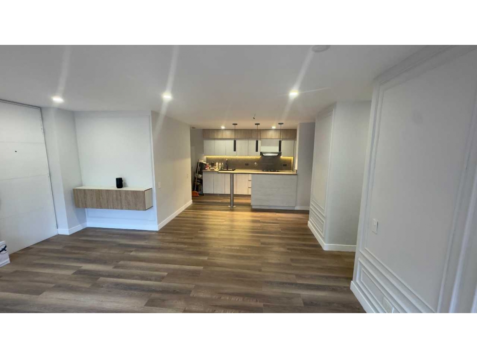 Venta Ap Envig Escobero Con Terraza 154m2 1100Mill Primer piso