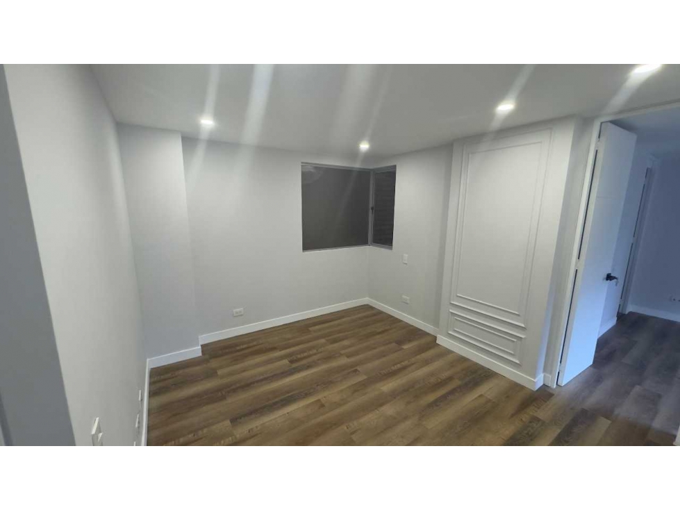 Venta Ap Envig Escobero Con Terraza 154m2 1100Mill Primer piso — foto 4