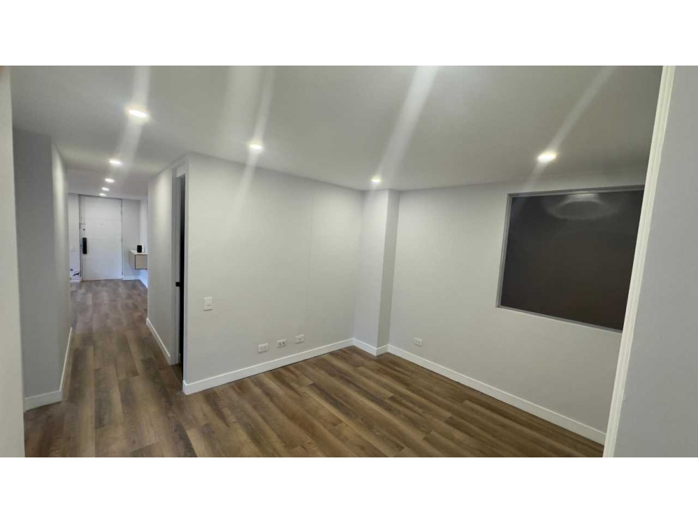 Venta Ap Envig Escobero Con Terraza 154m2 1100Mill Primer piso — foto 5