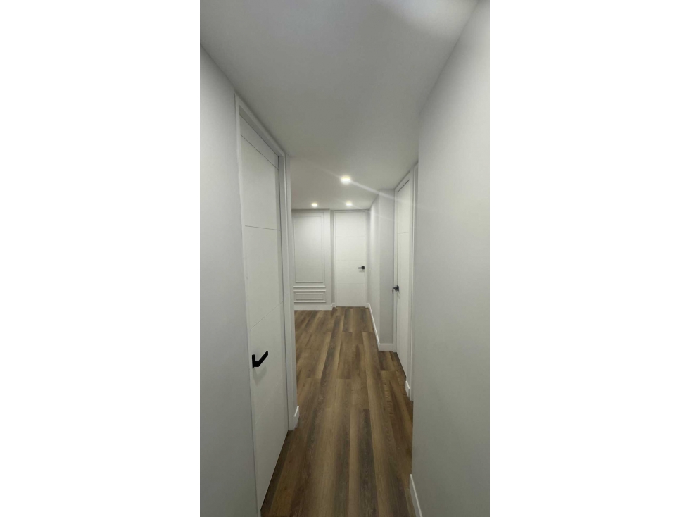 Venta Ap Envig Escobero Con Terraza 154m2 1100Mill Primer piso — foto 6
